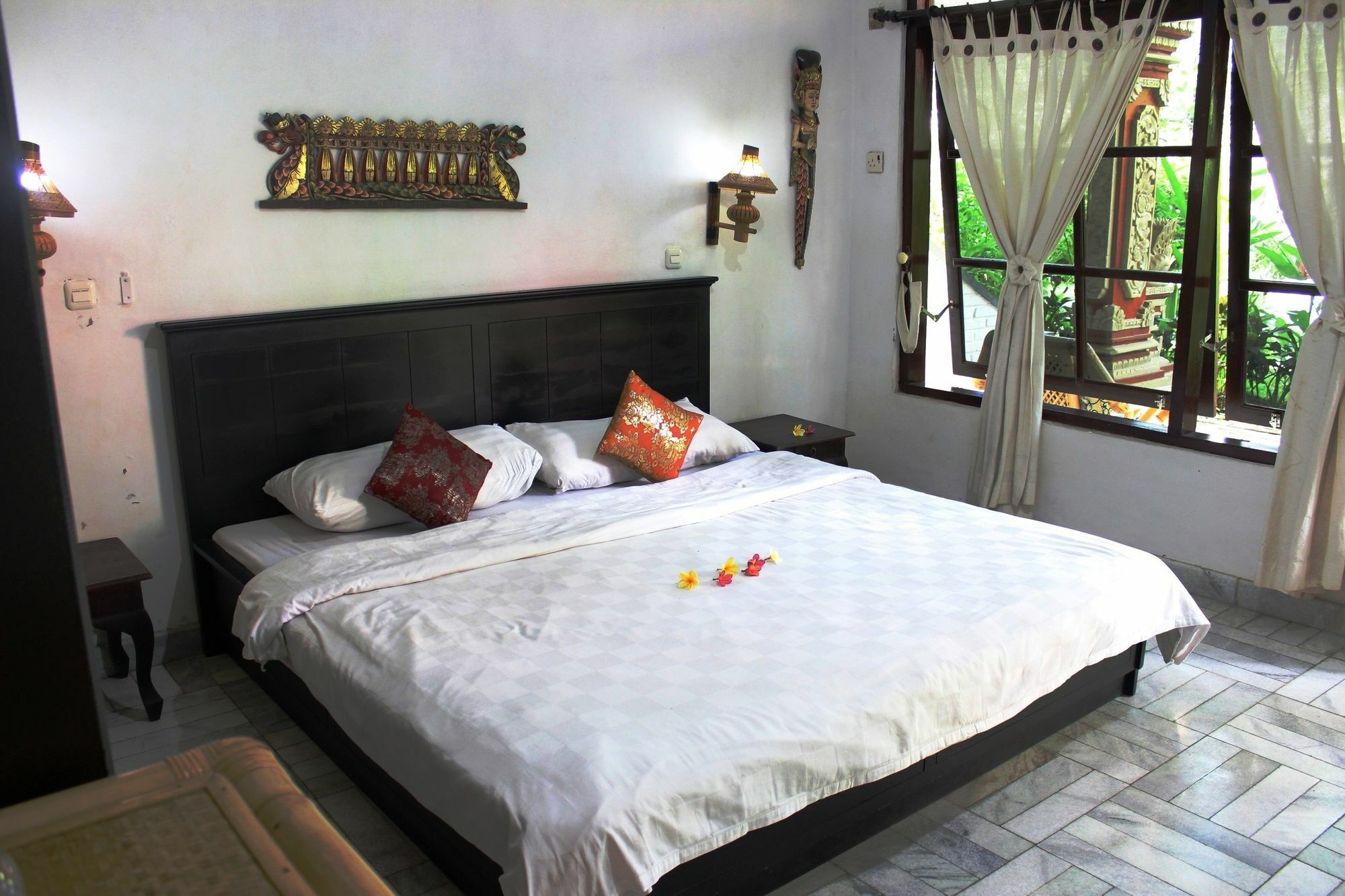 Anom Beach Hotel Candi Dasa  Ngoại thất bức ảnh